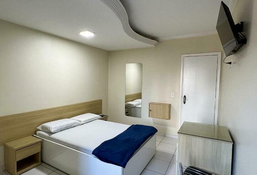 חדר סטנדרט, Star