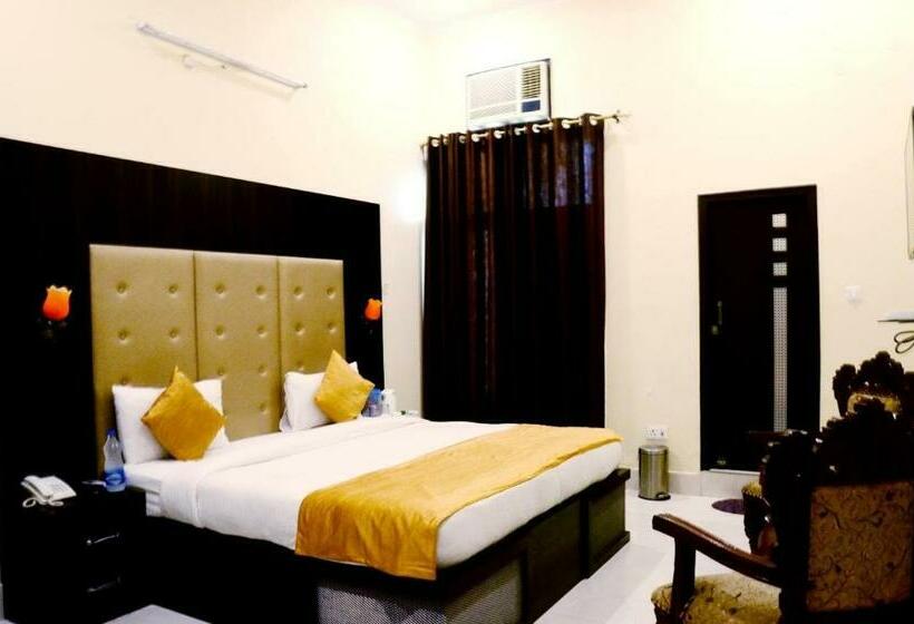 デラックスルーム, Taraji Resort