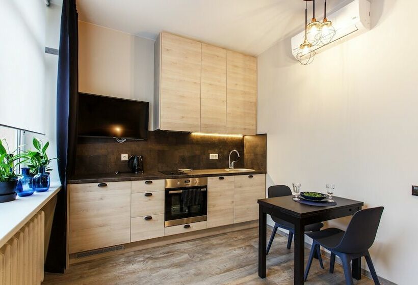 آپارتمان 1 خوابه, Old Town Trio Hostel Rooms