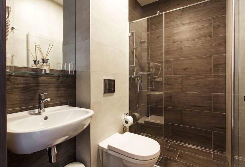 آپارتمان 1 خوابه, Old Town Trio Hostel Rooms