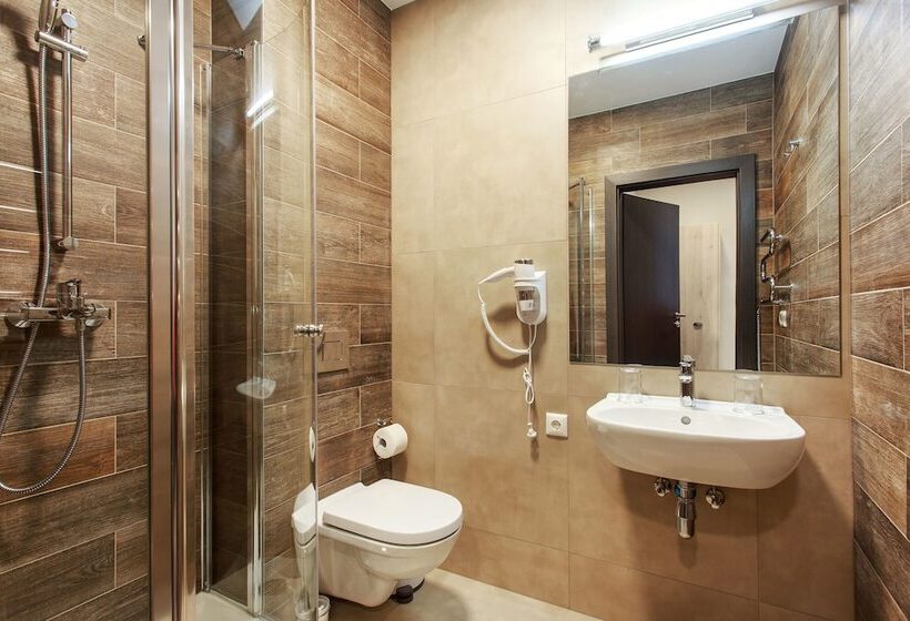 آپارتمان 1 خوابه, Old Town Trio Hostel Rooms