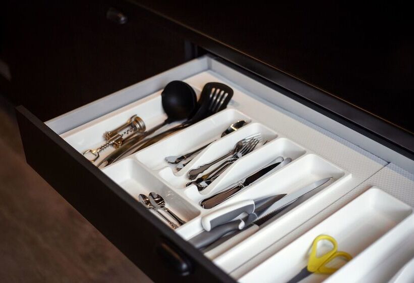 آپارتمان لوکس 1 خوابه, Old Town Trio Hostel Rooms