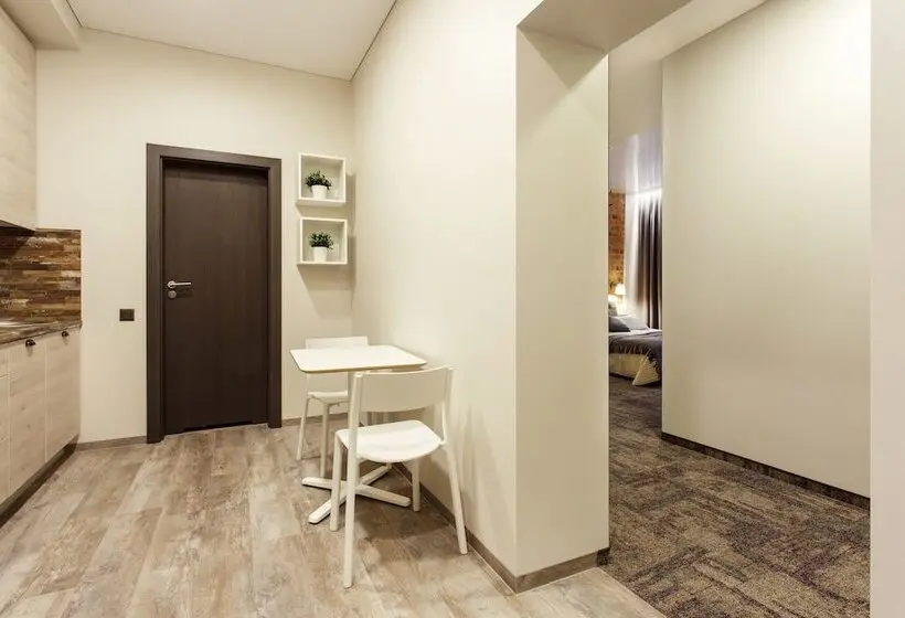 آپارتمان لوکس 1 خوابه, Old Town Trio Hostel Rooms