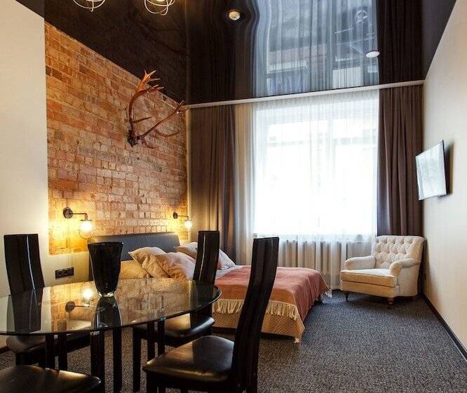 آپارتمان لوکس 1 خوابه, Old Town Trio Hostel Rooms