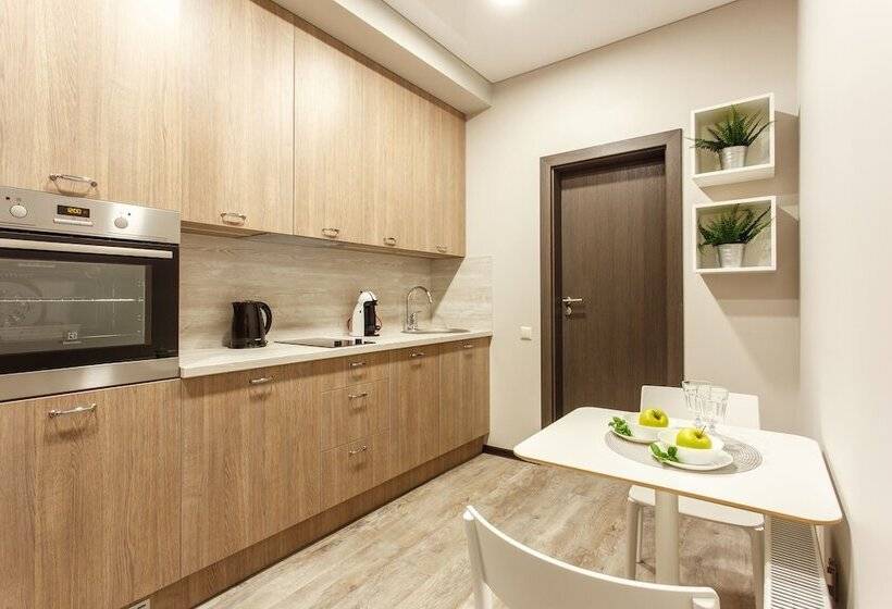 آپارتمان لوکس 1 خوابه, Old Town Trio Hostel Rooms