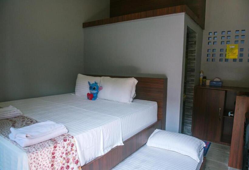 חדר אקונומי, Freddies Santai Sumurtiga