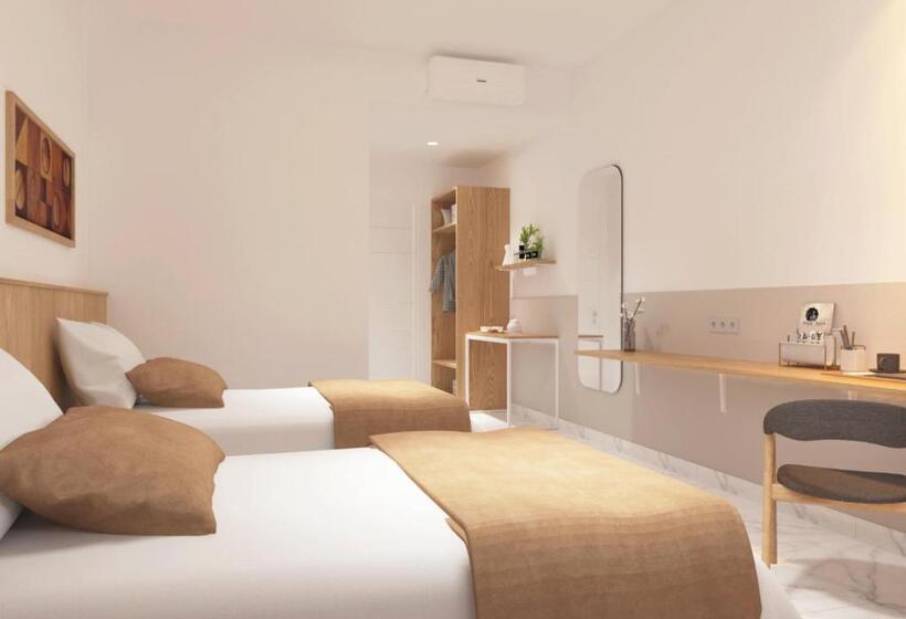 חדר דלוקס, Freddies Santai Sumurtiga