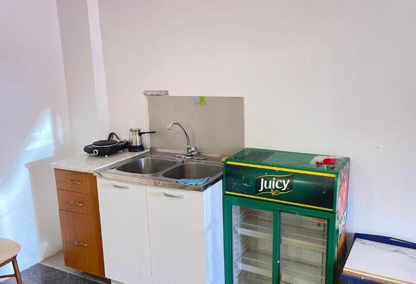 اتاق اکونومی, Hostel Flash Ulcinj