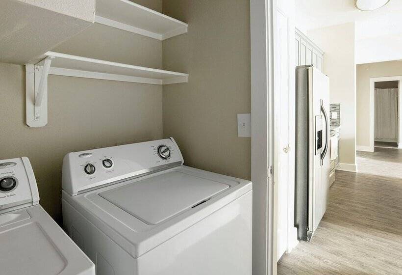 Апартаменты 2 Спальни, Voyager At Space Center By Barsala