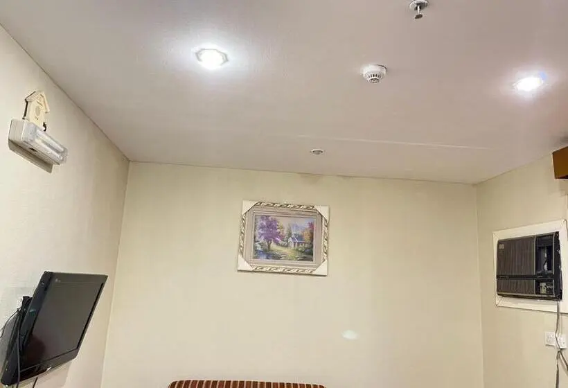 اتاق استاندارد, منارة المدينة