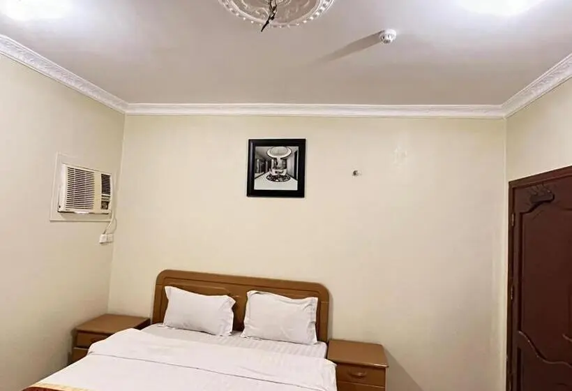 سوئیت 2 خوابه, منارة المدينة