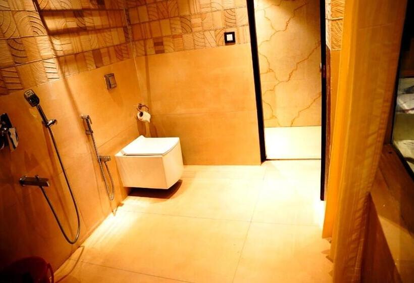 バルコニー付きデラックスルーム, Barsha Beach Resorts And Spa