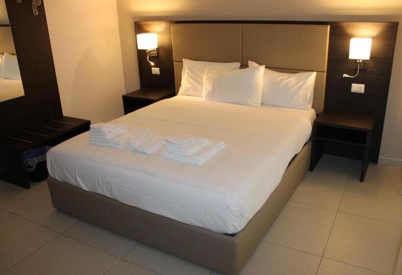 חדר סטנדרט, Brain Rooms