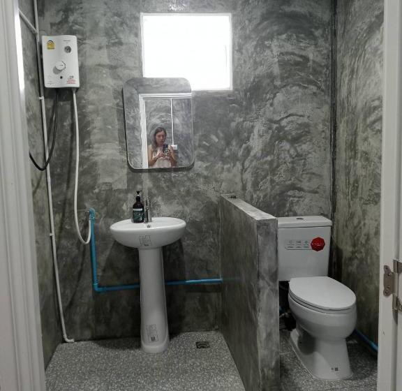 غرفة قياسية مزوَّدة بشُرفة, Darat House