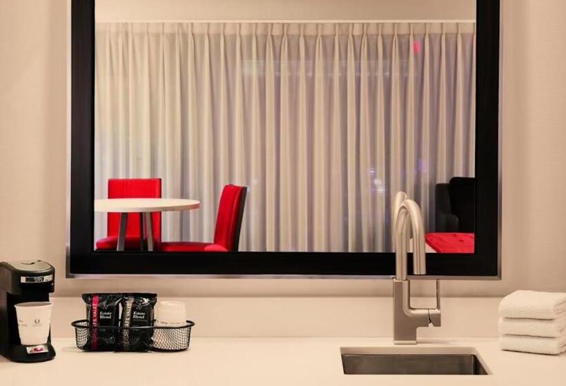 Suite, Horseshoe Las Vegas By Suiteness