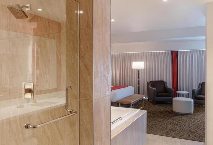Deluxe Suite, Horseshoe Las Vegas By Suiteness