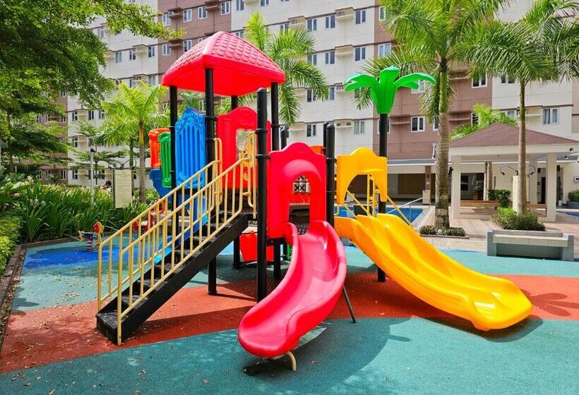 סוויטה נוף לבריכה, Lakwatsero Caviteño Suites