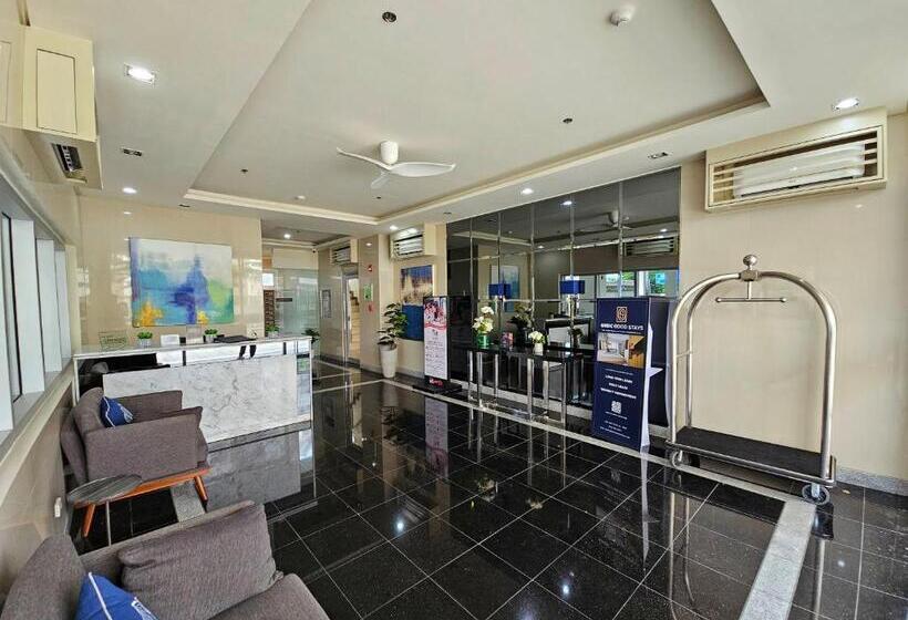 סוויטה נוף לבריכה, Lakwatsero Caviteño Suites