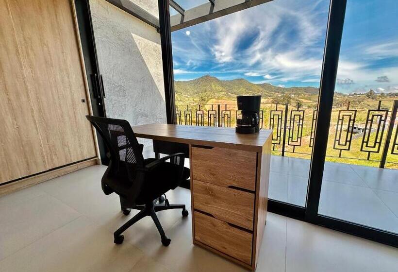 חדר סטנדרט עם מרפסת, Fénix