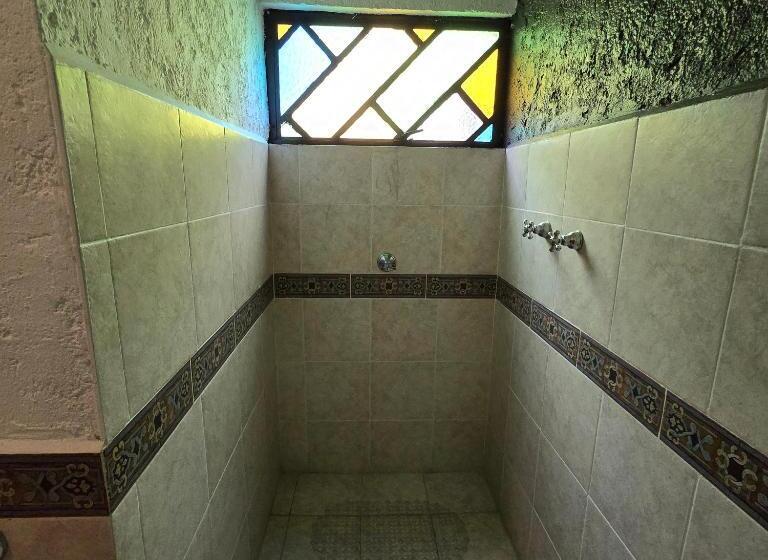 بنجلو قياسى مطلّ علي الحديقة, Hacienda La Skondida Hotel Resort