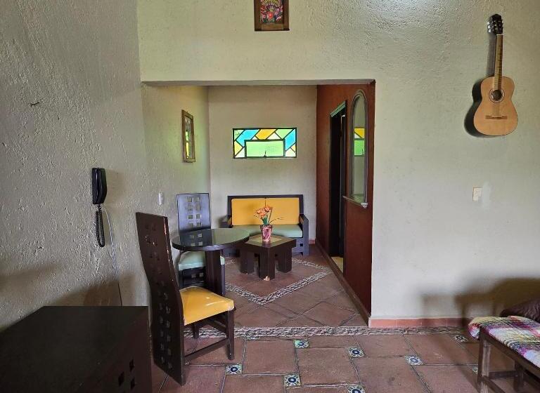 بنجلو قياسى مطلّ علي الحديقة, Hacienda La Skondida Hotel Resort