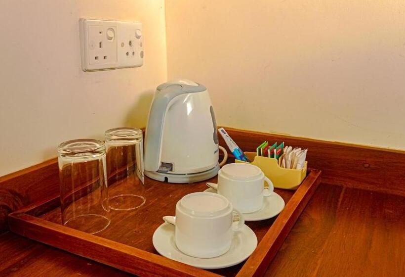 Номер Стандарт Вид на Озеро, Sigiri Lanka Resort