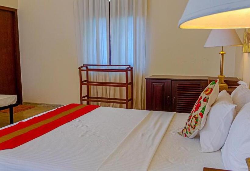 Номер Стандарт Вид на Озеро, Sigiri Lanka Resort