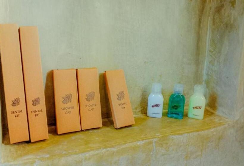 Номер Стандарт Трехместный, Sigiri Lanka Resort