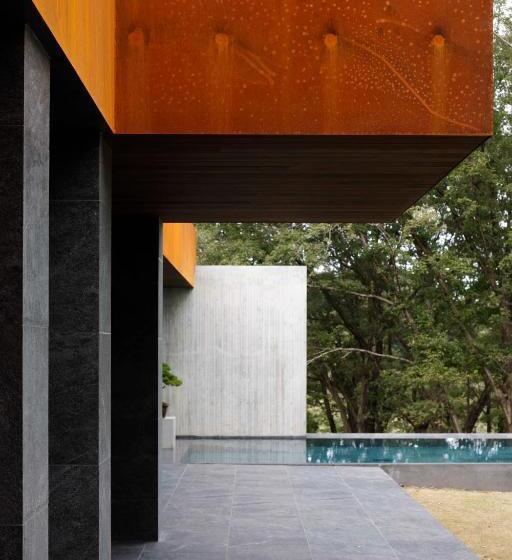 غرفة عائلية, Not A Hotel Nasu