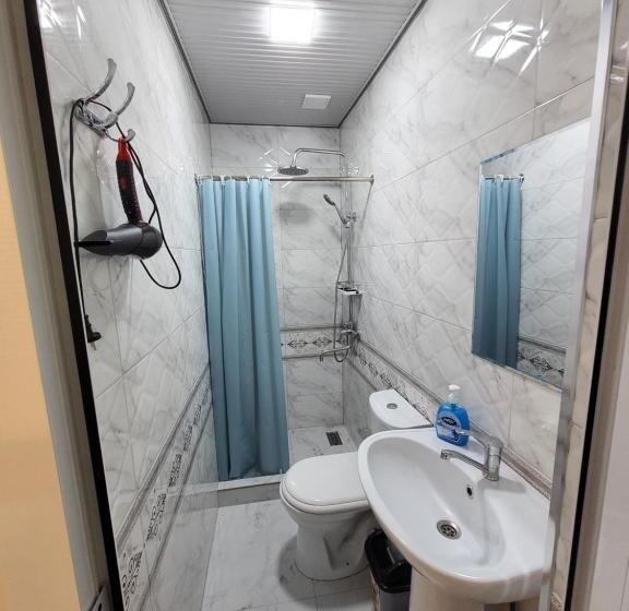经典四人房间, Farxod Guest House