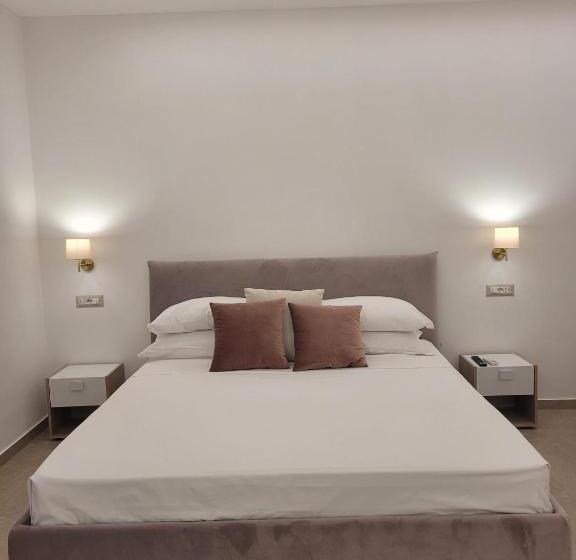 חדר סופריור עם מיטת קינג, Trinacria Luxury B&b