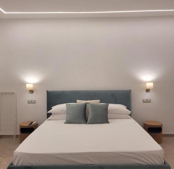 חדר סטנדרט עם מיטת קינג, Trinacria Luxury B&b