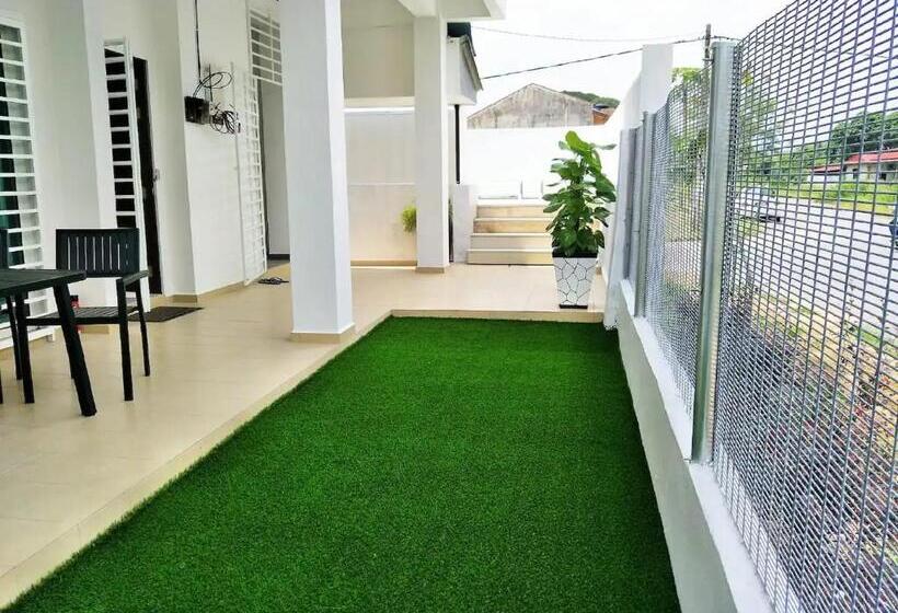 3 Bedroom Premium Apartment, Canal Dusun Muda Homestay Kota Bharu