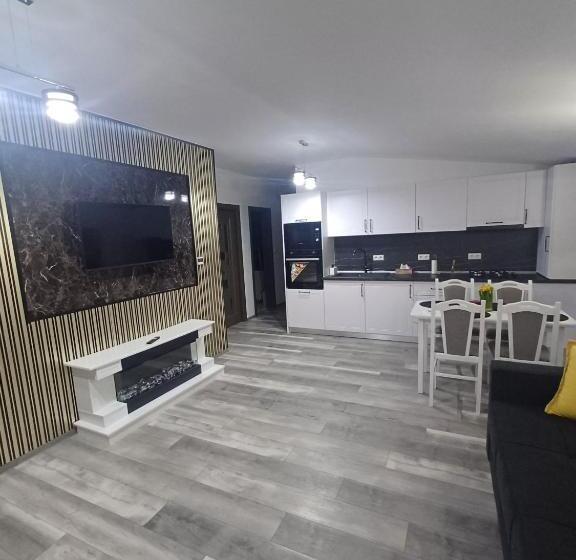 2 Bedrooms Apartment Mountain View, Had Luxury Suite