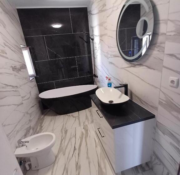 2 Bedrooms Apartment Mountain View, Had Luxury Suite