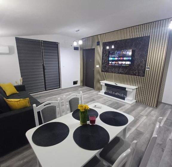 2 Bedrooms Apartment Mountain View, Had Luxury Suite