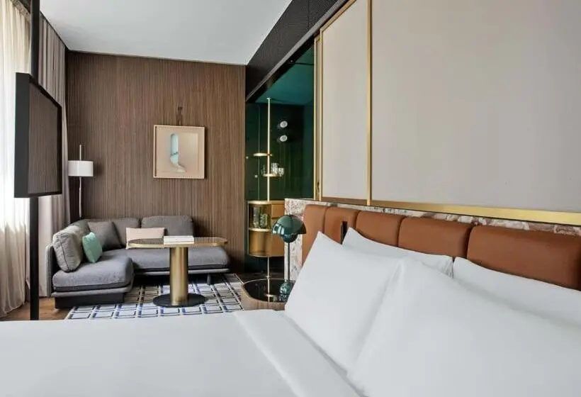 Standard Room King Size Bed