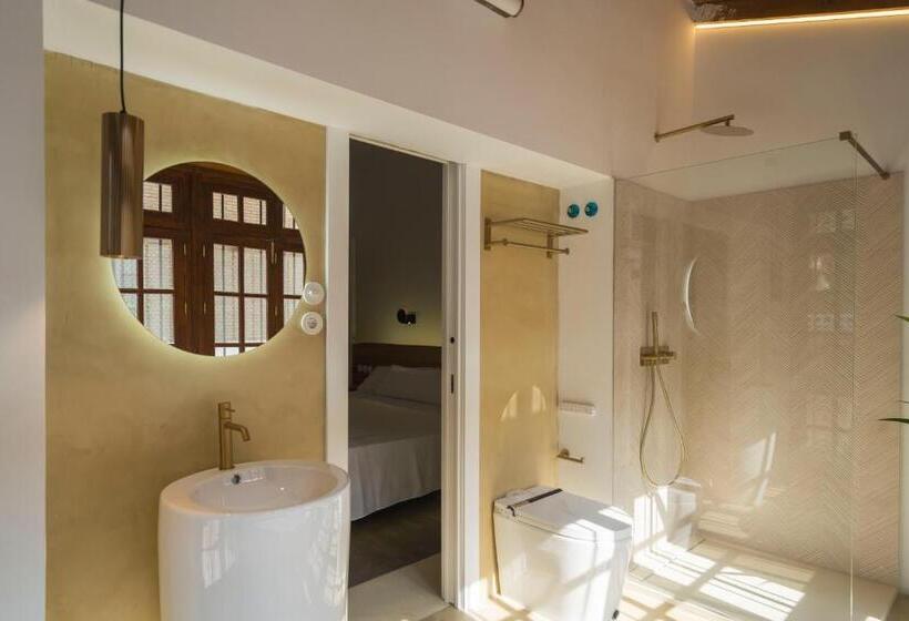 سوئیت پرزیدنت, La Moderna Suites