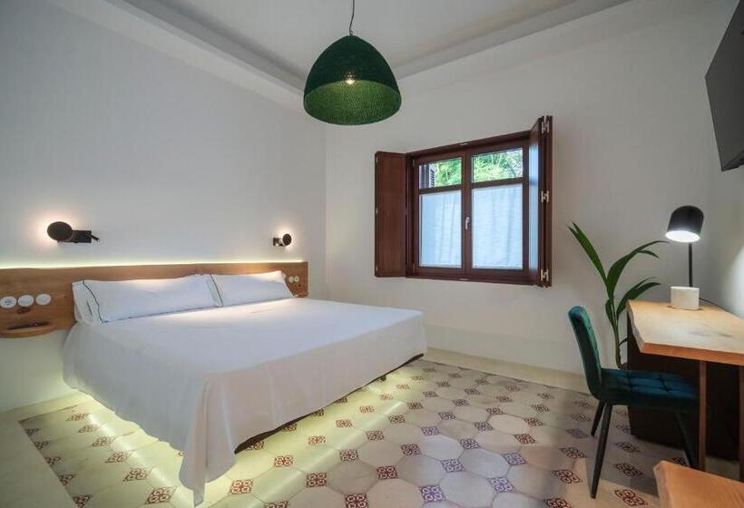 سوییت سوپریور, La Moderna Suites