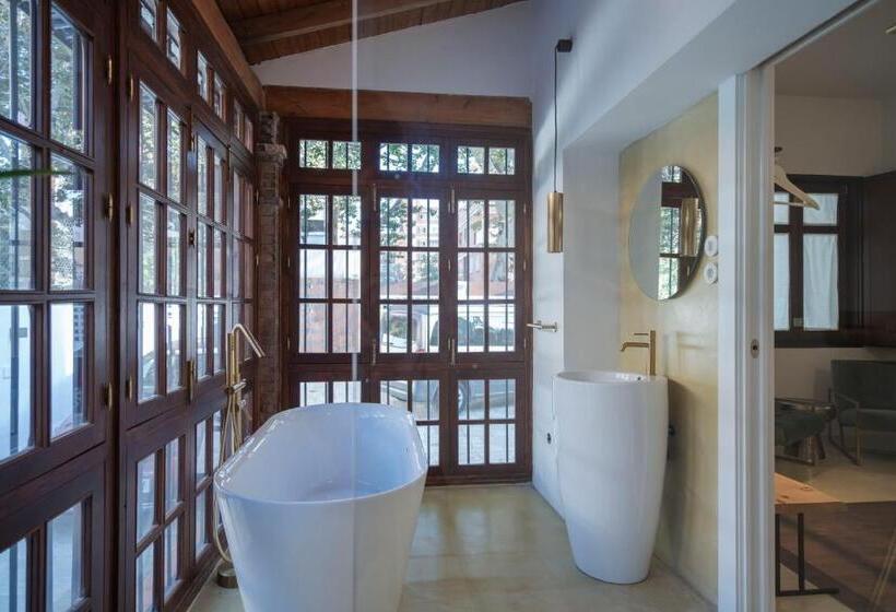 سوییت, La Moderna Suites