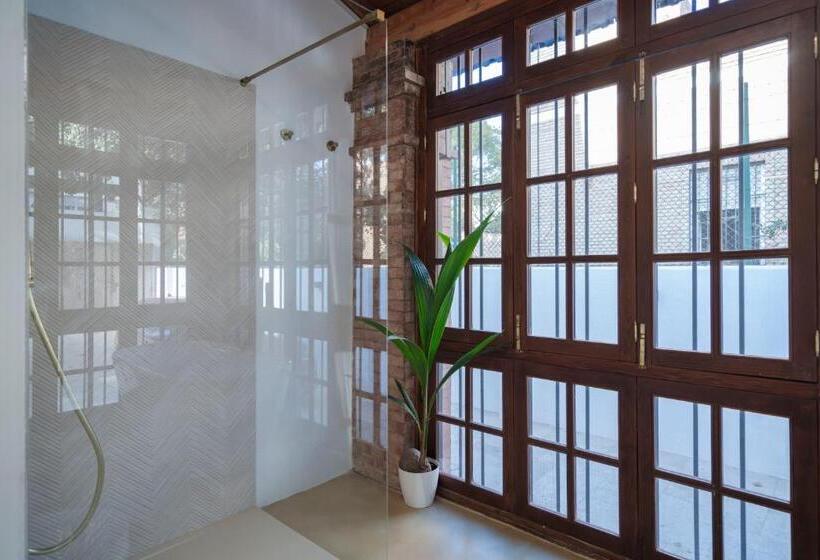 سوییت, La Moderna Suites