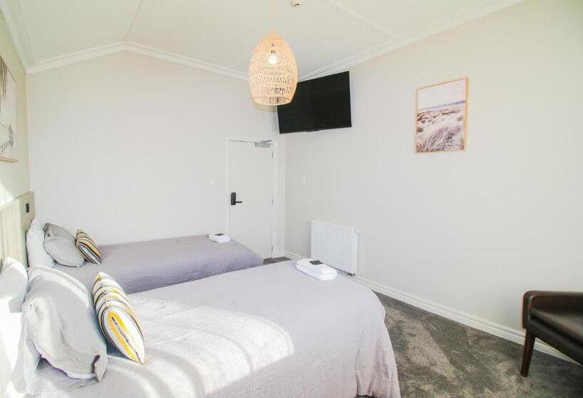 اتاق خانوادگی, Whitehouse