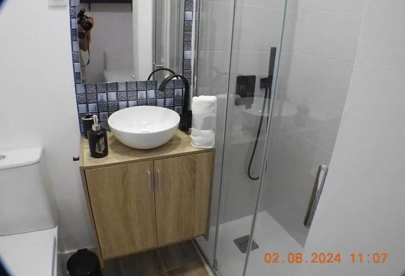 اتاق استاندارد یک نفره, Santa Cruz Ensuite Rooms
