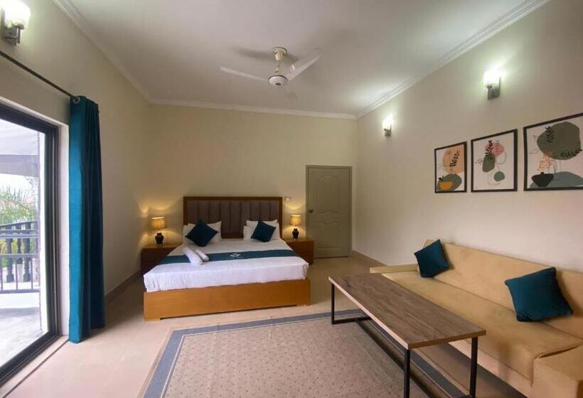 اتاق اجرایی سه نفره, Qayam Resort Islamabad