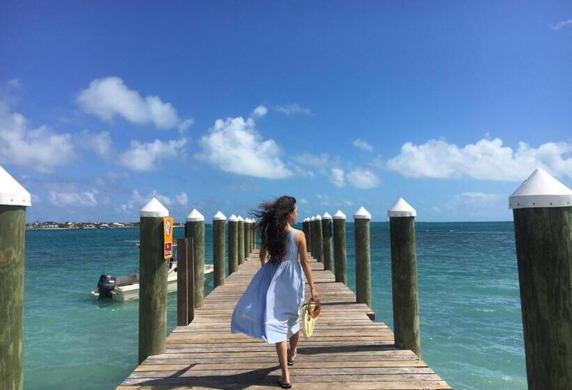 اتاق خانوادگی با چشم‌انداز دریا, Da Pink And White Palace