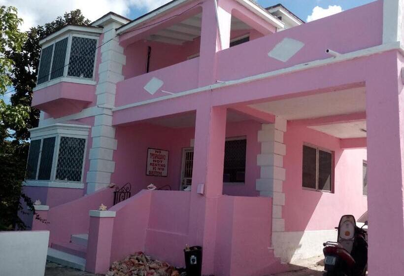 اتاق لوکس, Da Pink And White Palace