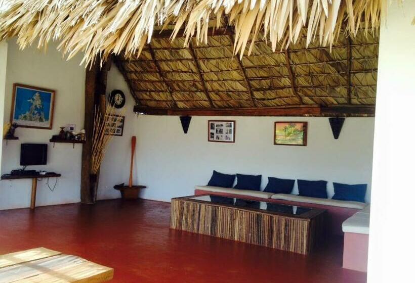 스탠다드 룸 풀장 전망, Le Trou Normand