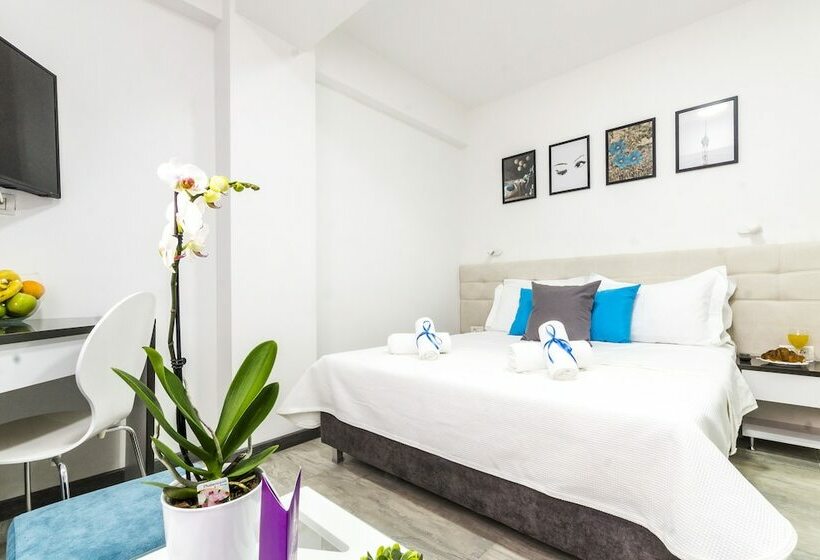 استودیوی استاندارد با چشمانداز شهر, Astera Apart