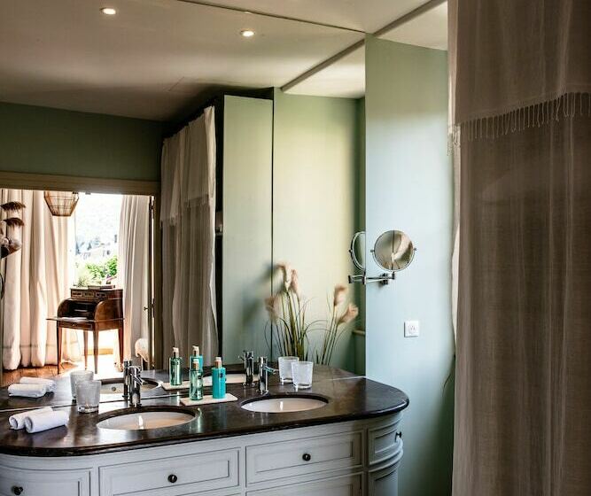 סוויטת ג'וניור, Hôtel Restaurant De Bouilhac  Les Collectionneurs