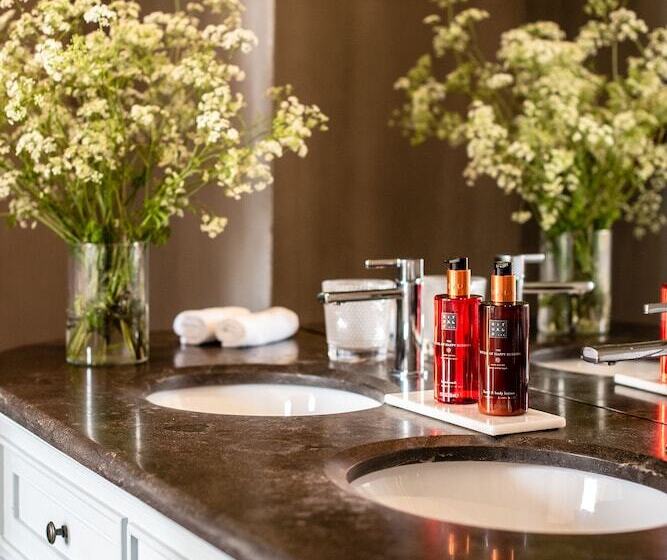 חדר סופריור, Hôtel Restaurant De Bouilhac  Les Collectionneurs